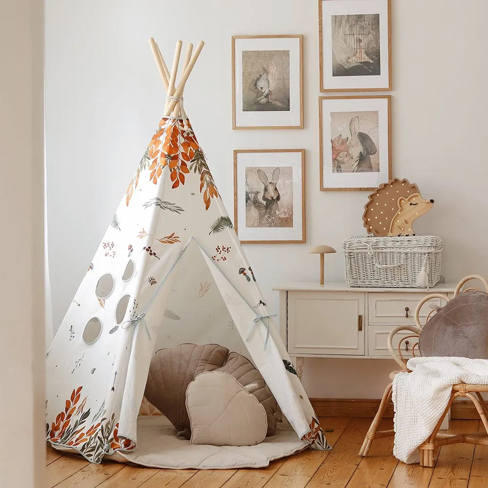 Forest Friends Teepee - Beige, Red, Green & Orange