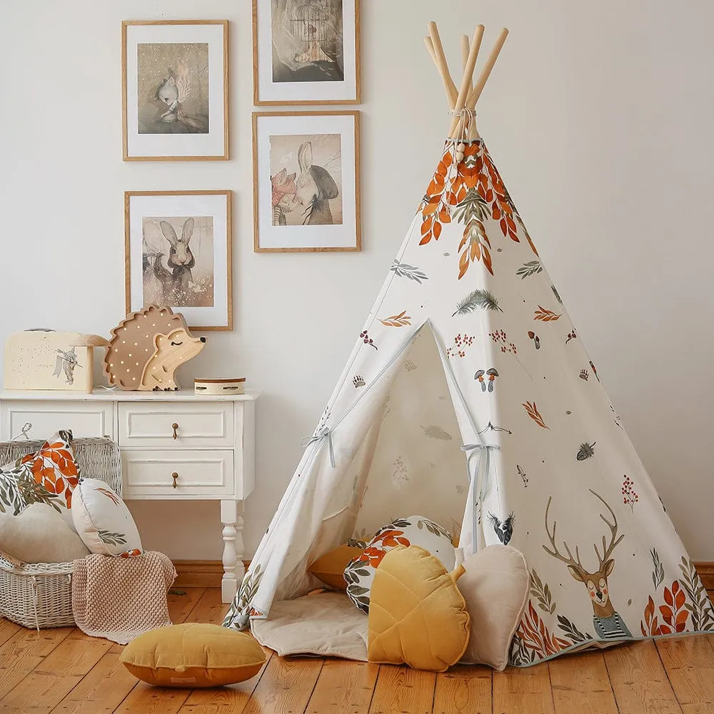 Forest Friends Teepee - Beige, Red, Green & Orange