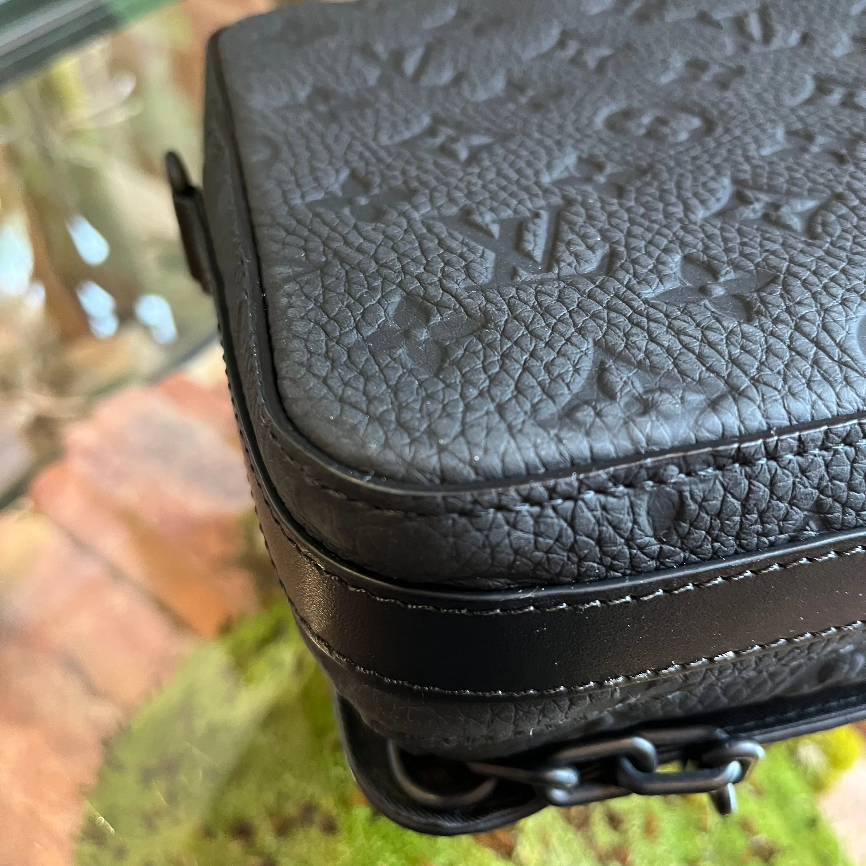 LOUIS VUITTON Steamer Black Taurillon Monogram Messenger