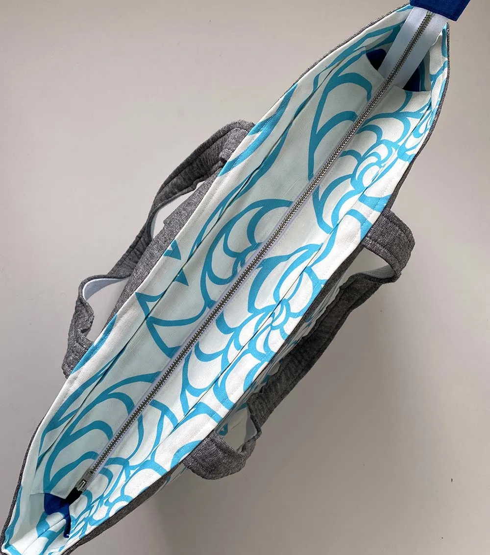 Modmax Nautilus Tote Sample