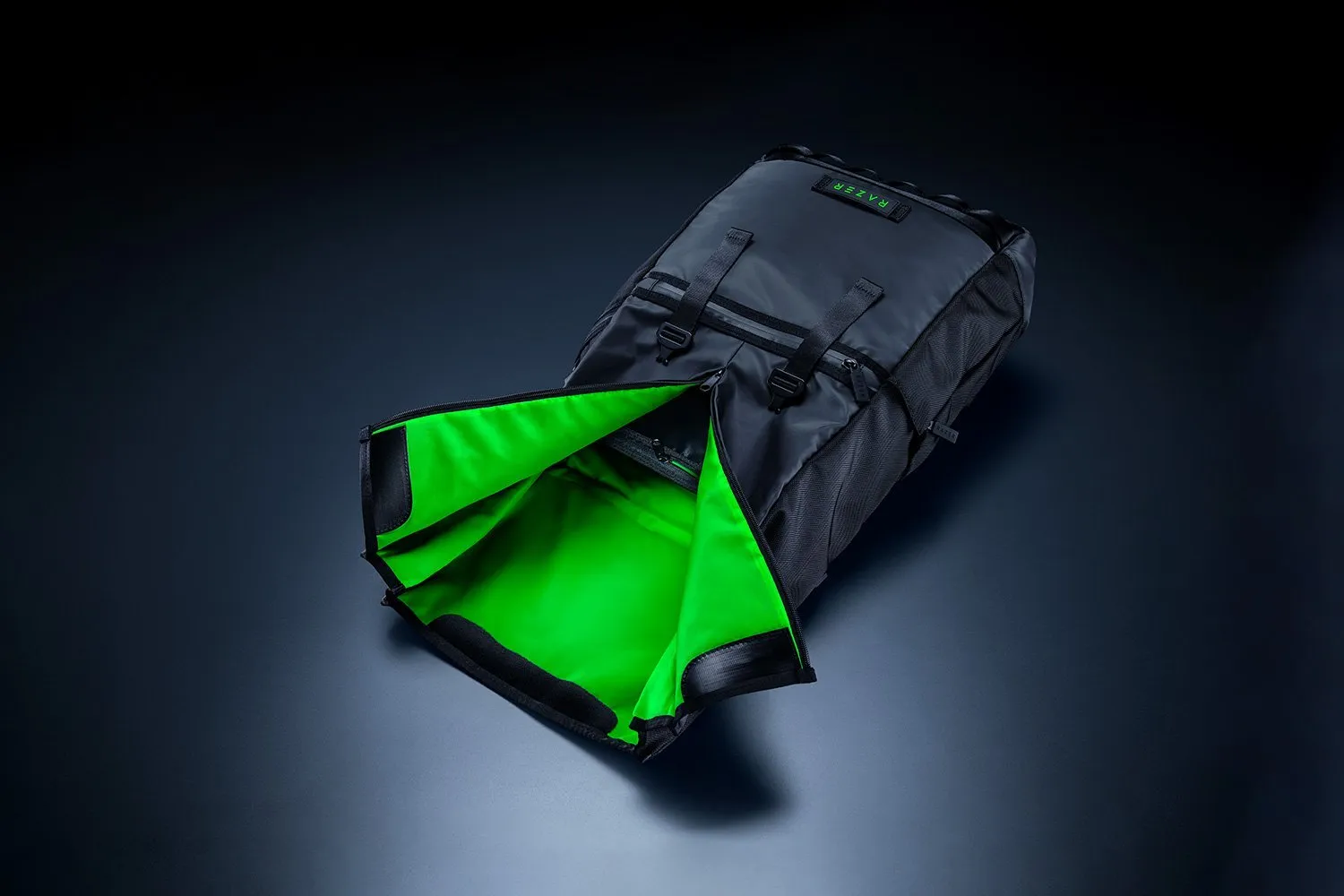 Razer Recon 15 Rolltop Backpack For Gamers