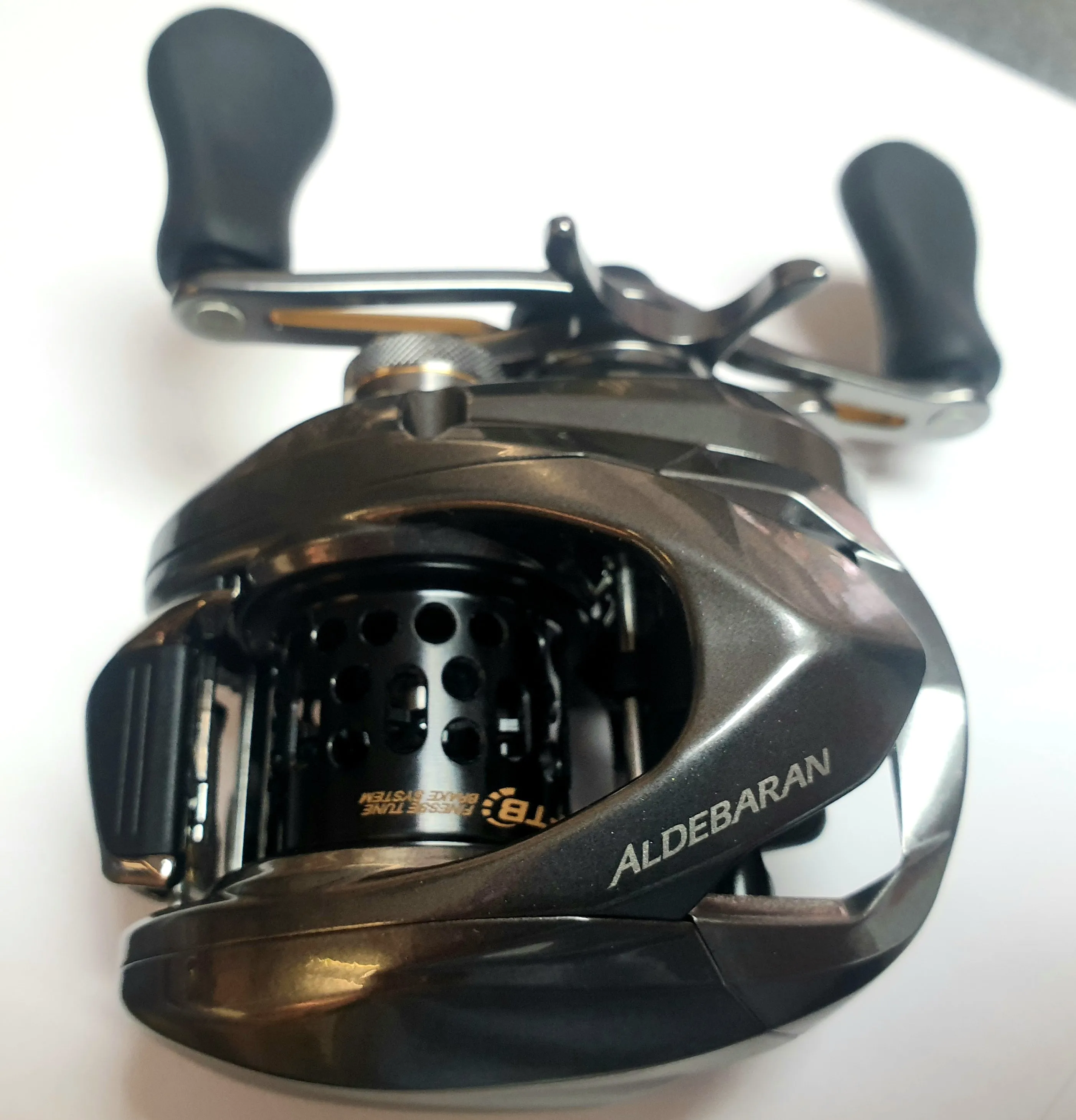Shimano Aldebaran BFS XG Baitcasting Reel