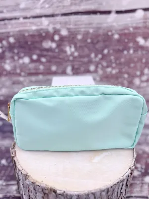 Travel Away Makeup Bag- Medium, Mint